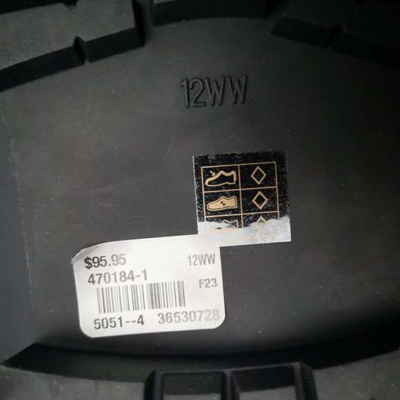 NWOT Penningtons Ladies Size 12WW Black Faux Leather Chunky Sole Loafers - Picture 8 of 9